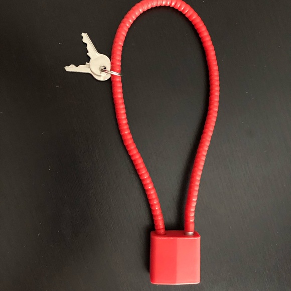 15" Cable Gun Lock - Red - Picture 1 of 4